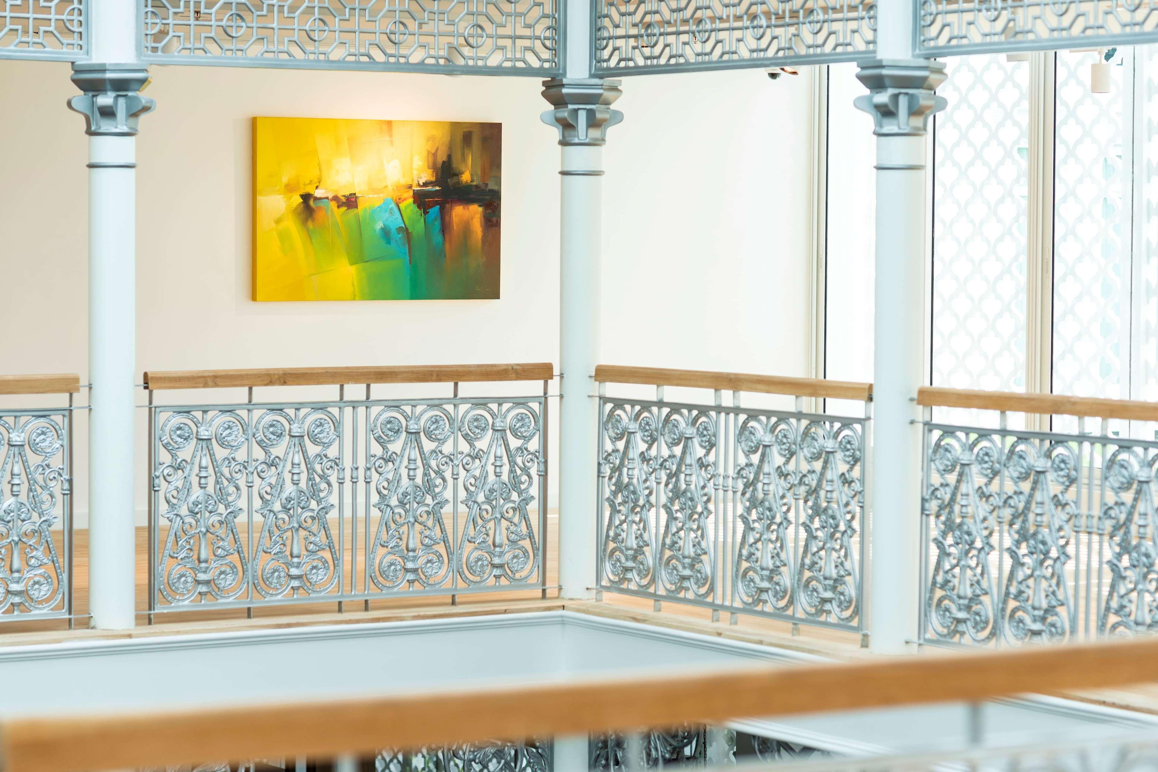 فندق رمادا بلازا باي ويندهام تشاو فاه فوكيت Phuket المظهر الخارجي الصورة The interior of the synagogue